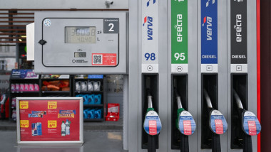 Polish government set to reduce fuel prices due to the US-Israel war on Iran