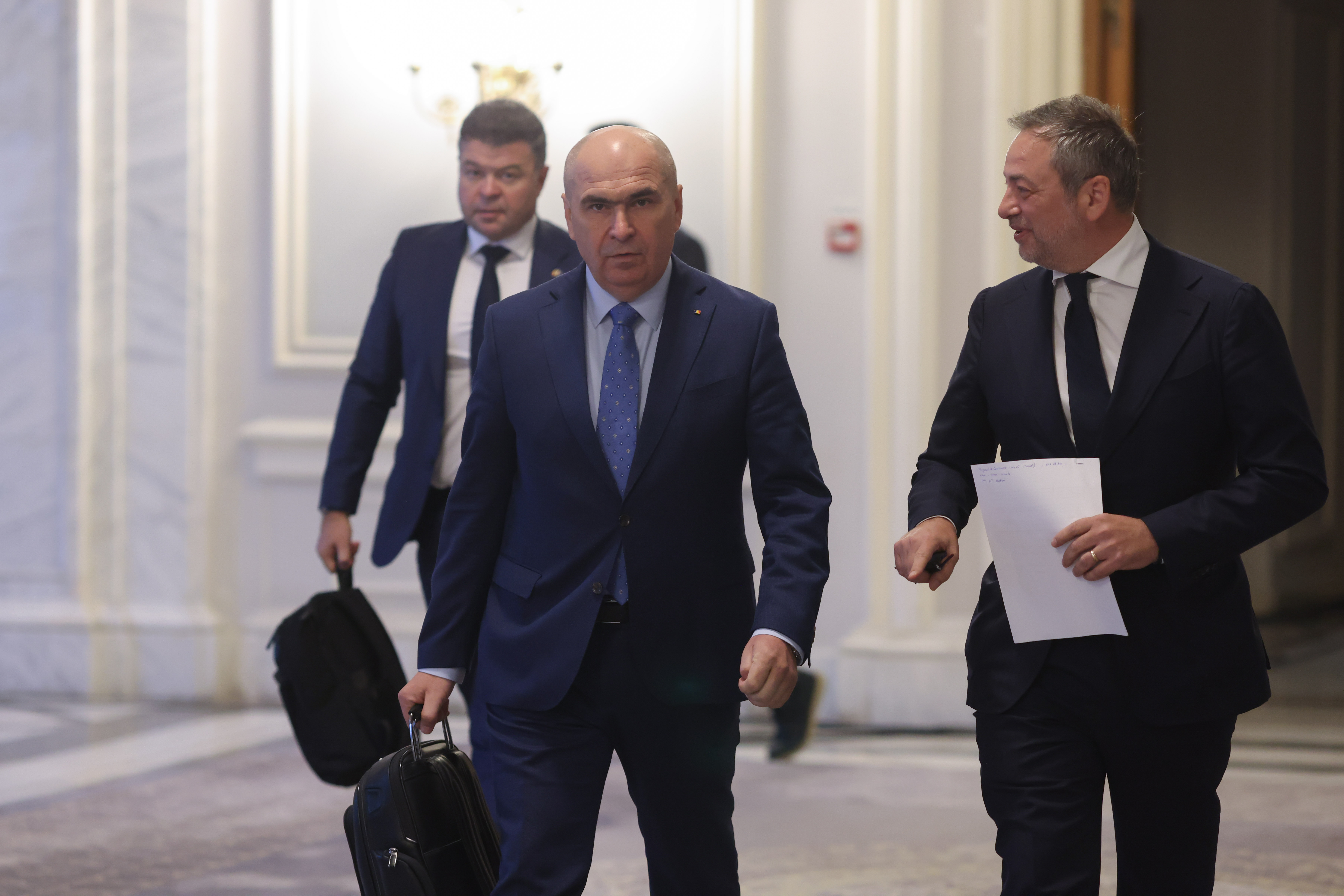 Dan Motreanu: „Luni, PSD declanșează criza politică. Premierul nu își va da demisia”