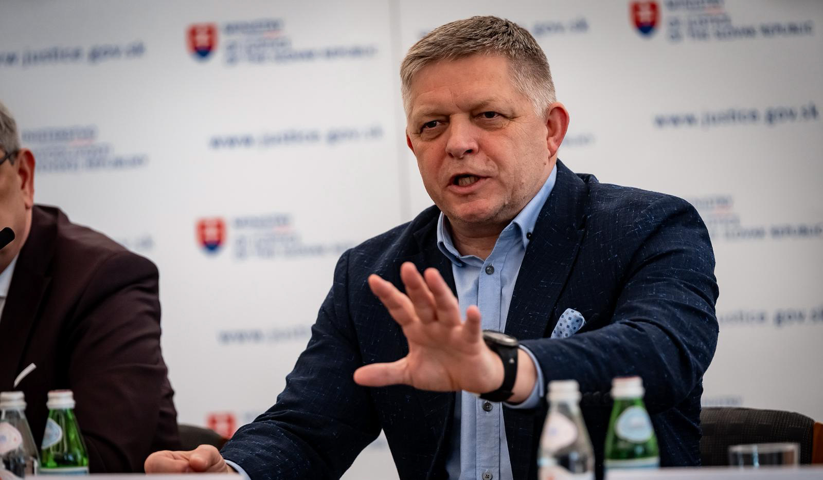 Care sunt țările care blochează zborul lui Robert Fico spre Moscova pentru a participa la parada lui Putin