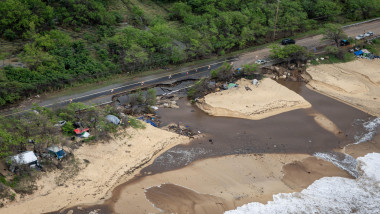 inundatii furtuna hawaii