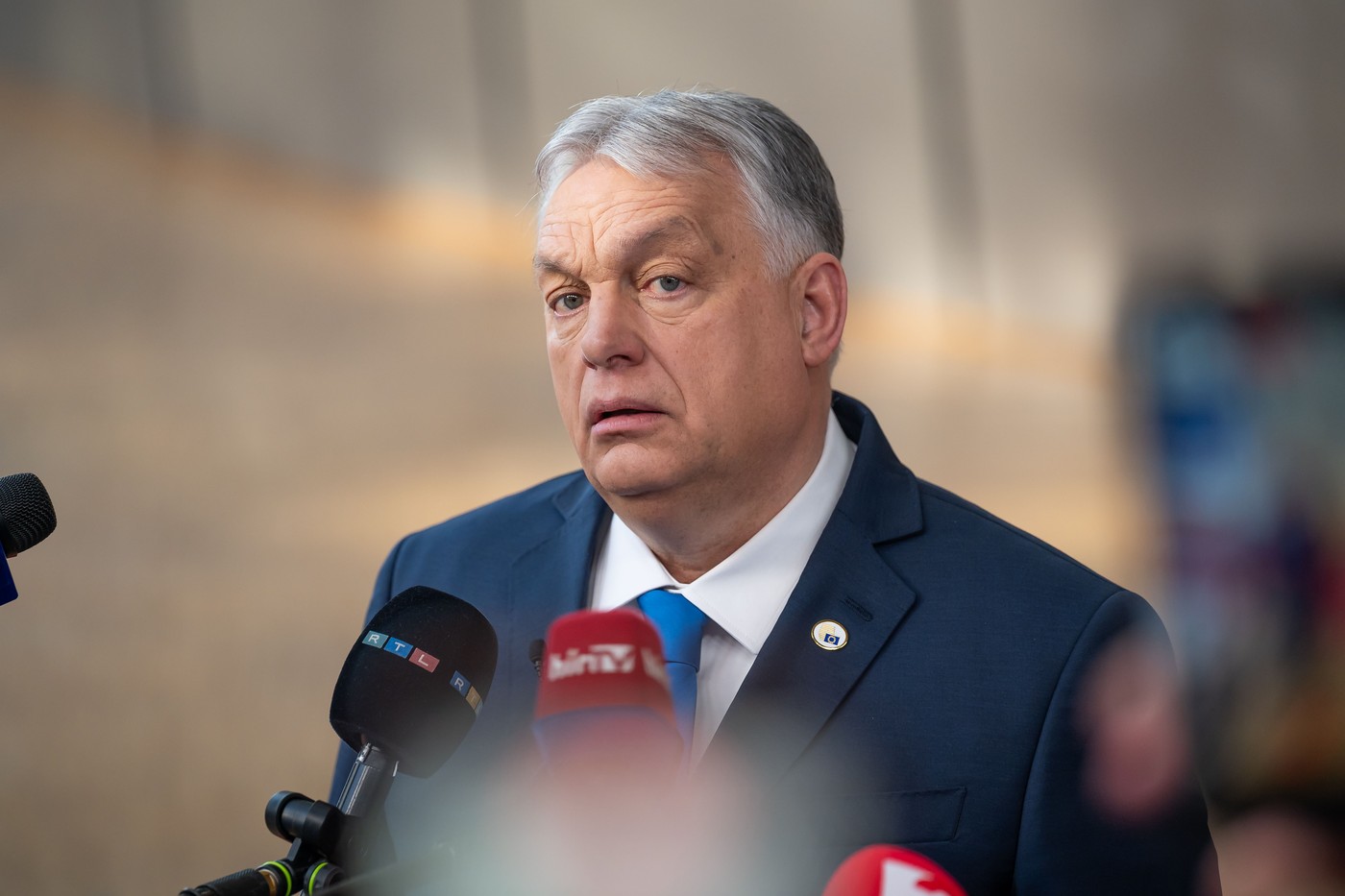 Viktor Orban a avut parte de un „moment Ceaușescu” la propriul miting electoral. „Rușilor, plecați acasă!”