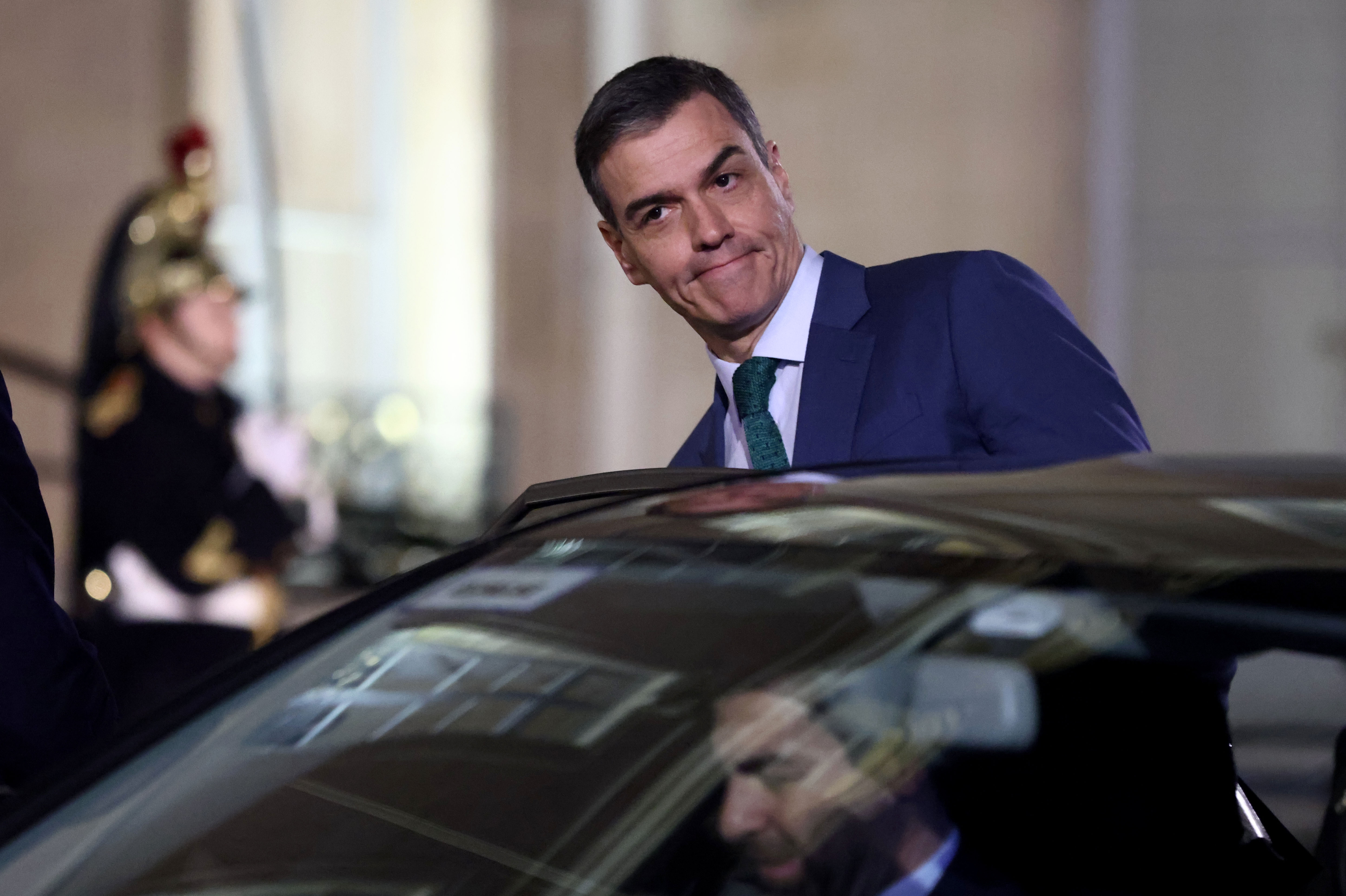 Pedro Sanchez, tot mai izolat după valul de scandaluri de corupție care zguduie Partidul Socialist din Spania