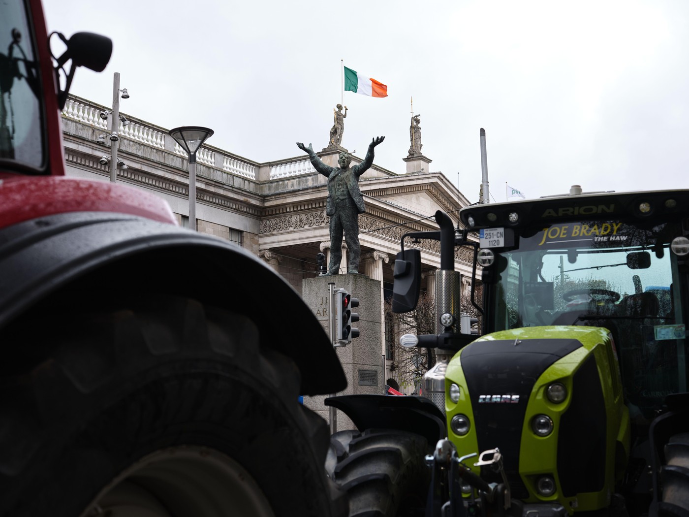 Haos în a patra zi de proteste față de prețurile la combustibil în Irlanda. Manifestații și în Norvegia, țară producătoare de petrol