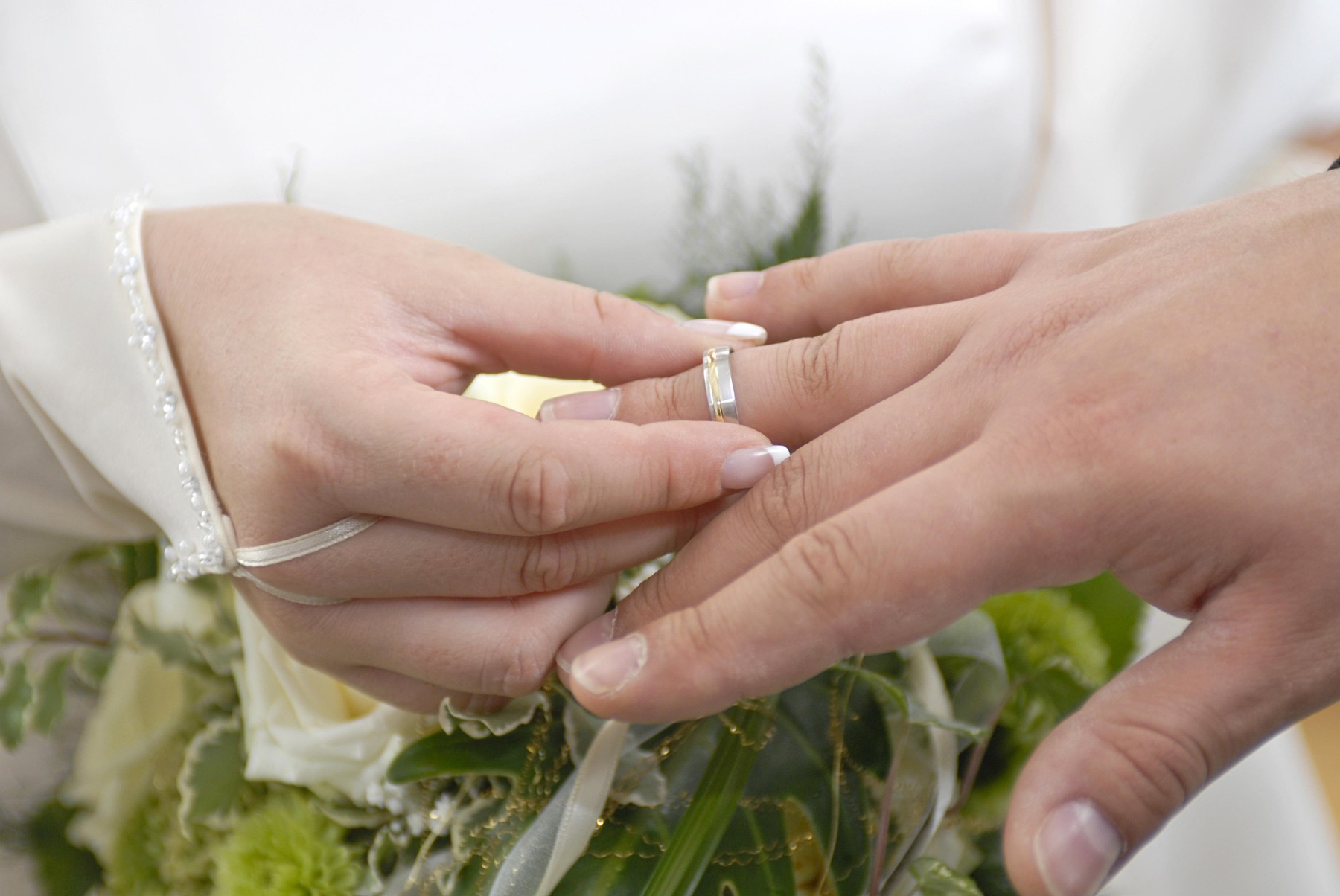 Căsnicia și cancerul: rezultatele uimitoare ale unui studiu privind șansele de îmbolnăvire pentru cei căsătoriți și pentru burlaci