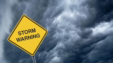 furtuna semn galben avertizare ciclon