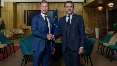 peter magyar emmanuel macron