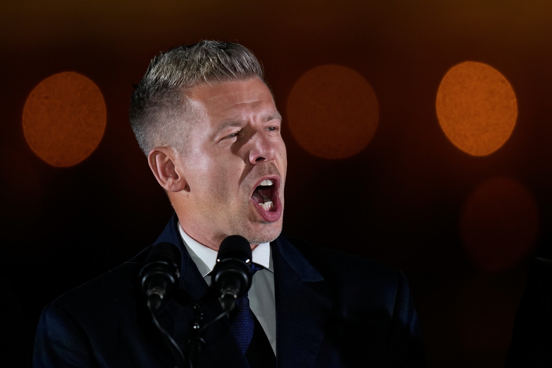 Magyar – Orban, punct de vedere comun. Problema care l-ar putea aduce pe noul premier al Ungariei pe curs de coliziune cu Bruxelles-ul