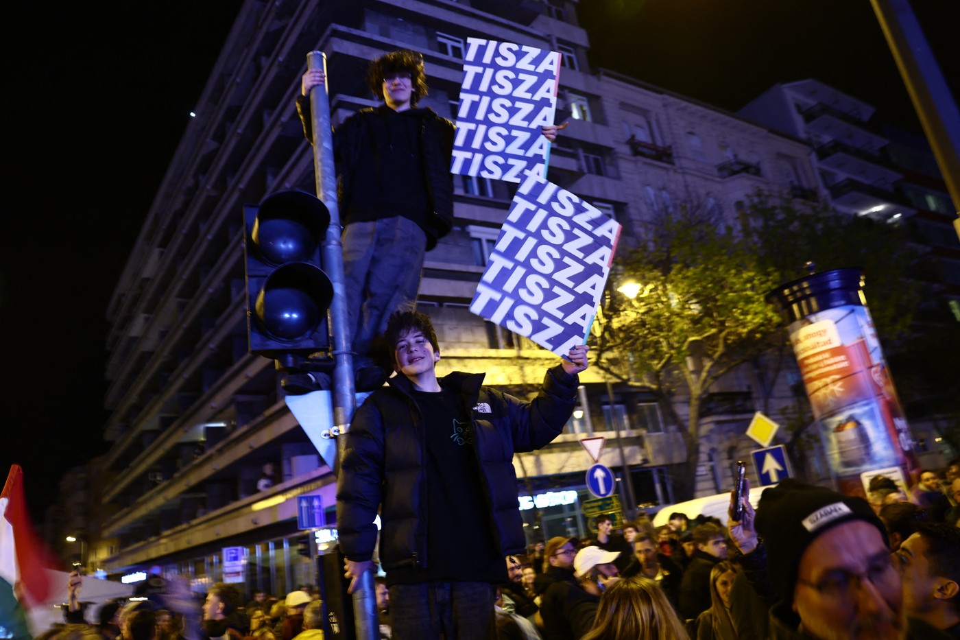 TISZA, partidul lui Peter Magyar, obține majoritatea calificată în Parlament. Rezultatele care acoperă aproape 99% dintre secții