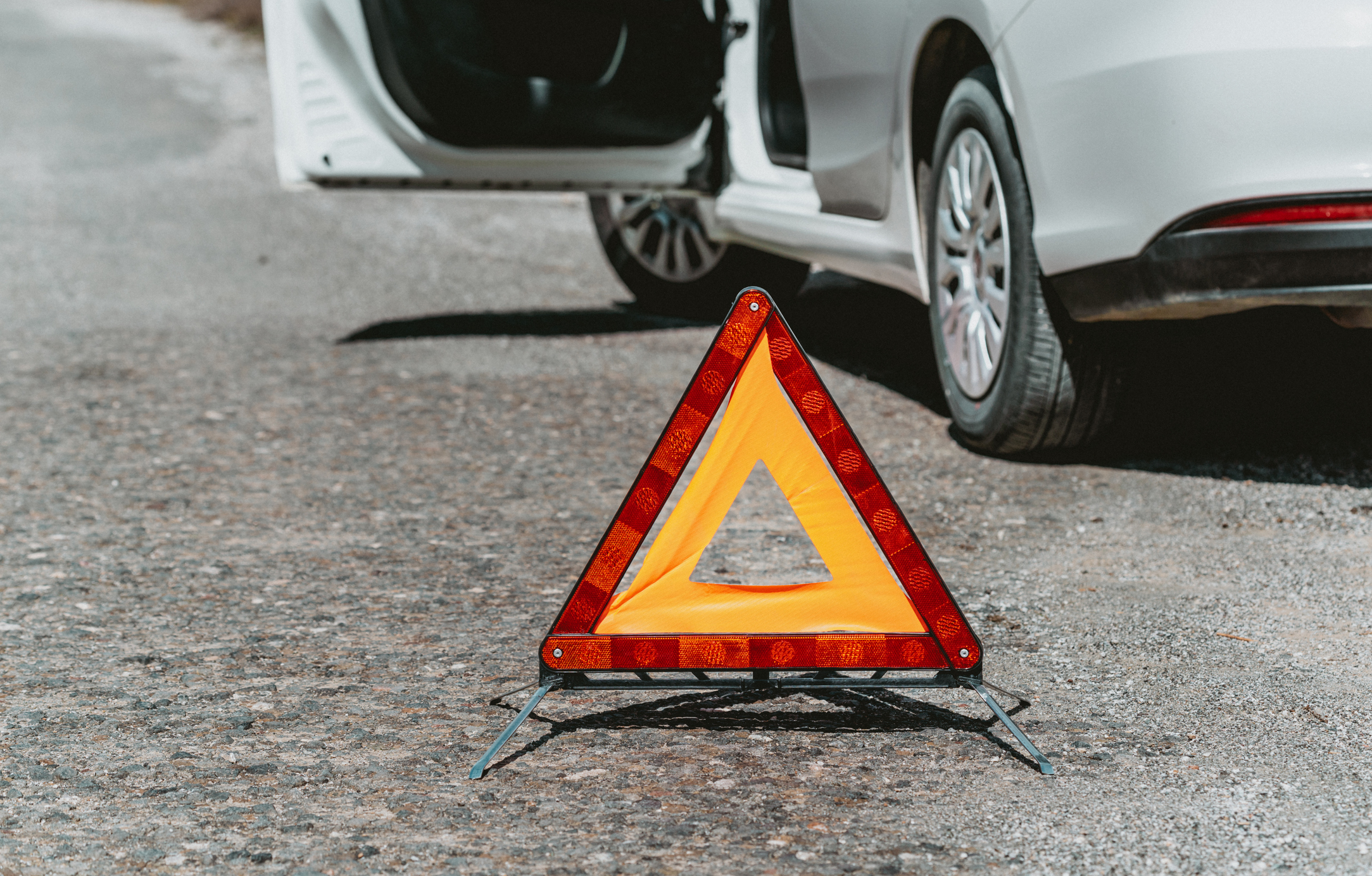 Accident grav pe Valea Oltului: trei mașini implicate, o persoană în stop cardio-respirator și trafic blocat pe DN 7