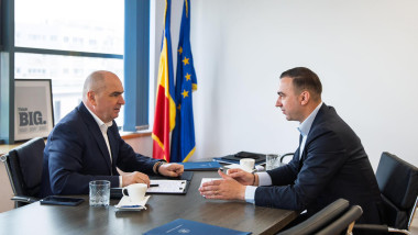 Prim-ministrul Ilie Bolojan și Bogdan Ivan, fostul ministrul al Energiei. Sursa foto: Facebook/Ilie Bolojan