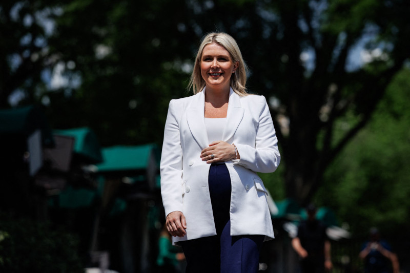 DC: White House Press Secretary Karoline Leavitt Gaggles with Reporters, Washington, United States - 24 Apr 2026