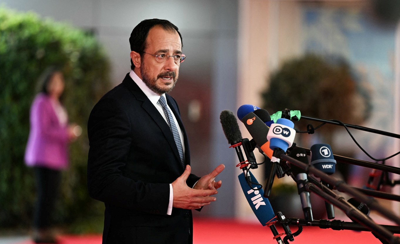 Suprapunerea dintre clauza de apărare a UE și articolul 5 al NATO, discutată la summitul din Cipru