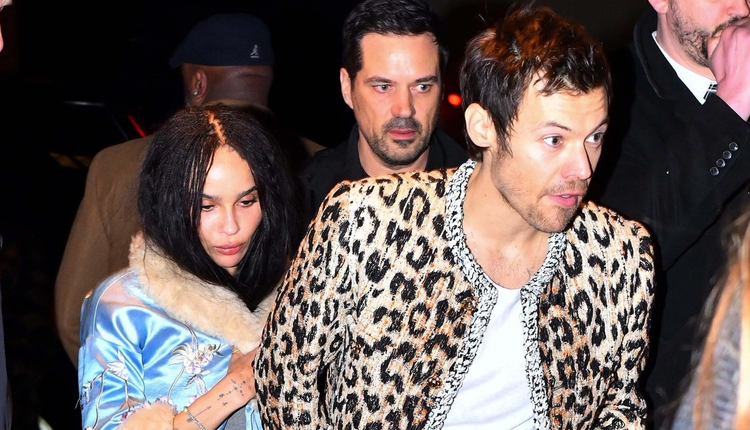 Actriţa Zoe Kravitz şi superstarul pop Harry Styles s-au logodit