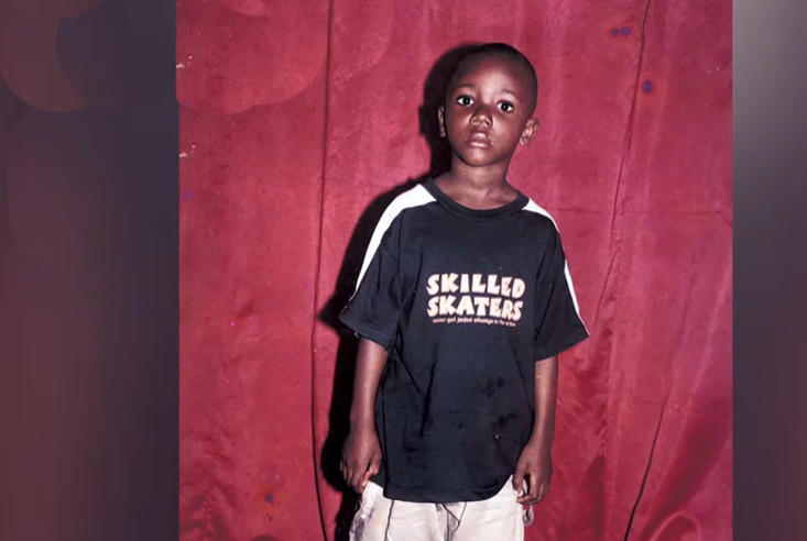 Povestea „Diavolului pe Pământ”, un copil implicat în traficul de arme. „Copiii sunt ca niște consumabile pentru exploatatori”