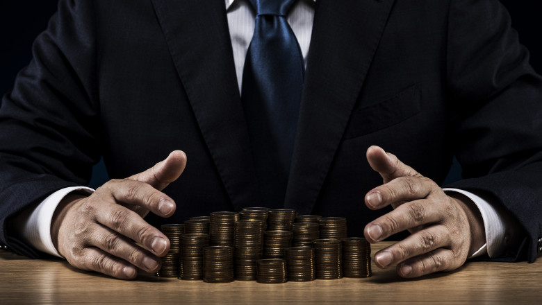 miliardari om afaceri monezi bani