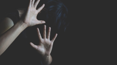 femeie abuz viol agresiune