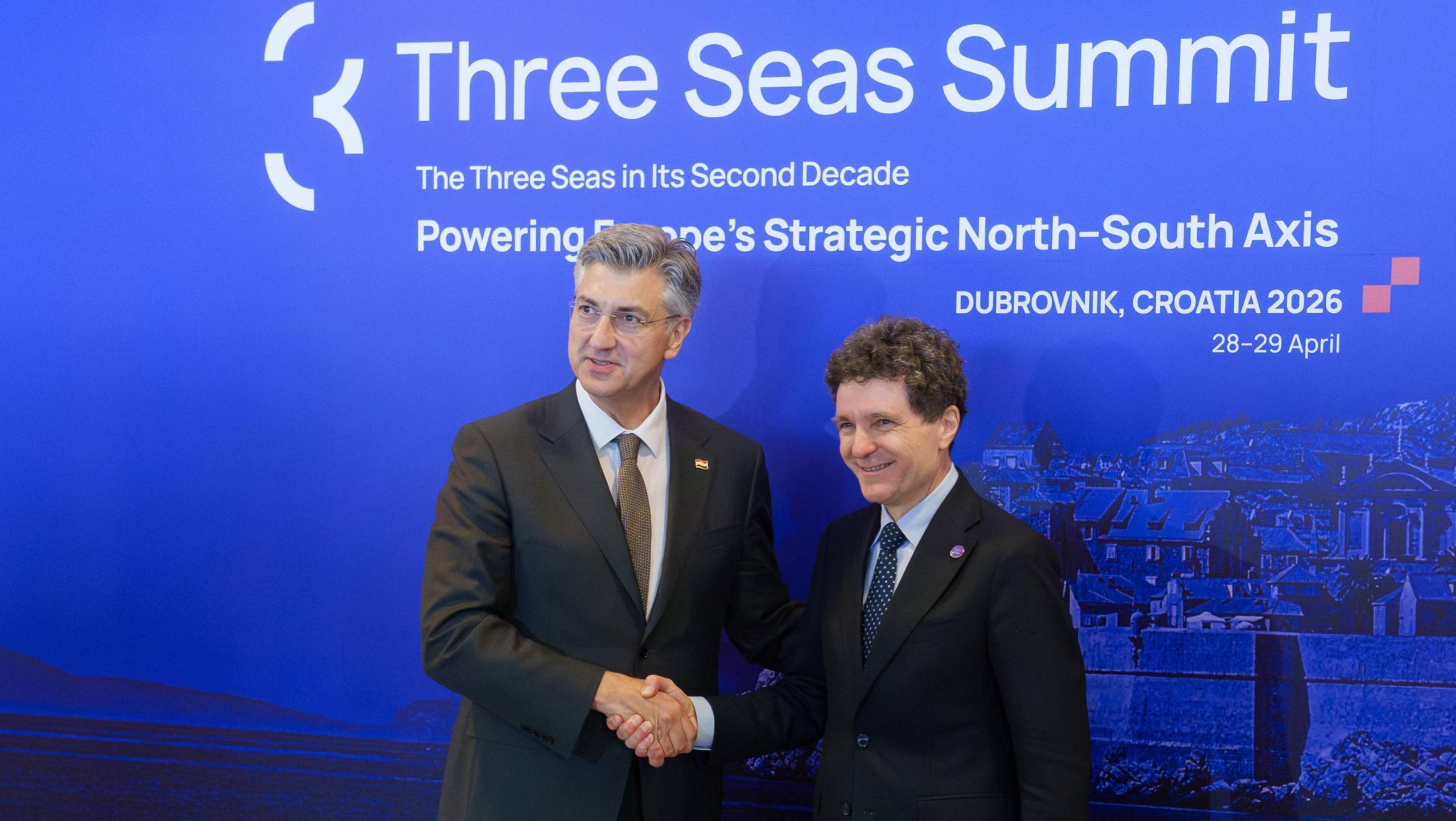 Anunțul lui Nicușor Dan de la Dubrovnik: „România a înregistrat pași importanți pentru dezvoltarea economiei sale”