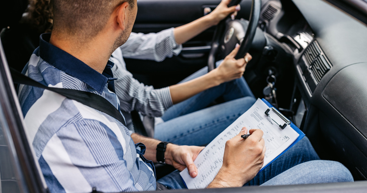 Dosarul pentru permis auto în 2026: Documentele necesare și regulile pe care trebuie să le respecte toți candidați
