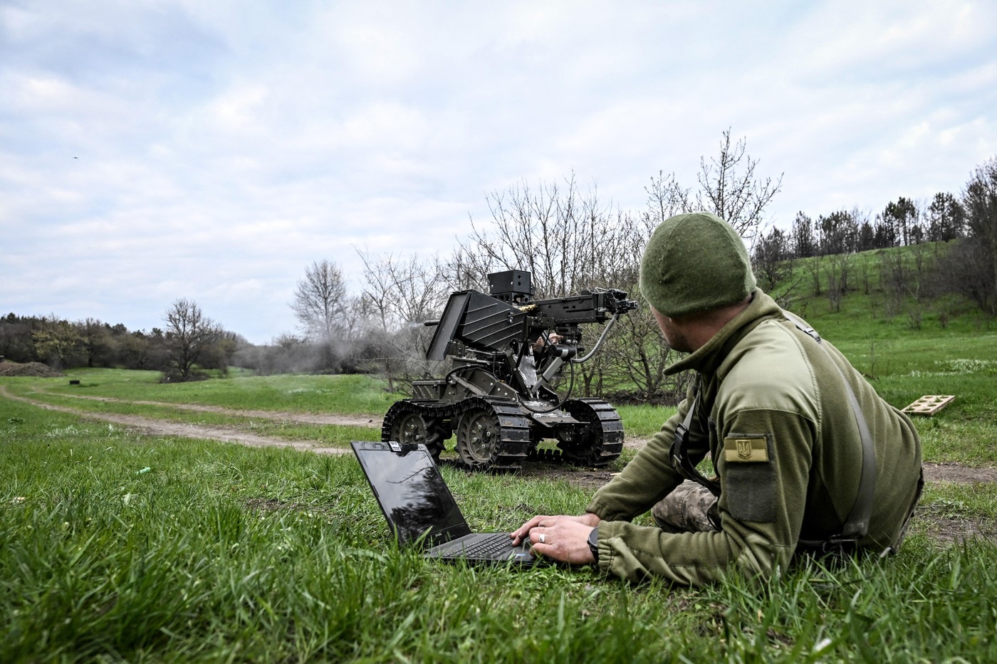 „Viitorul războiului”. Ucraina trimite roboți pe front, în locul soldaţilor: „Poziția a fost capturată fără să se tragă niciun foc”