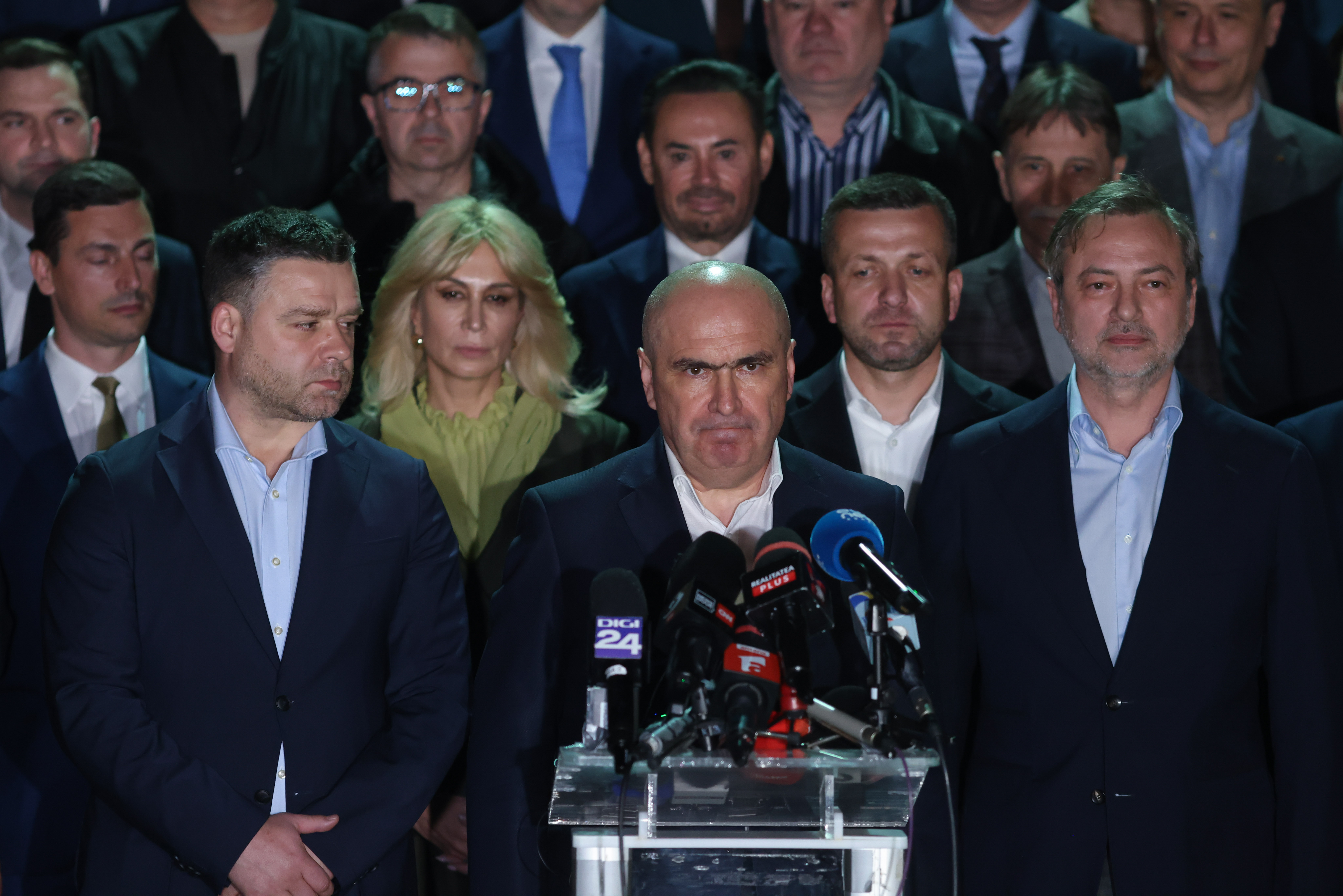 Prima reactie a lui Ilie Bolojan dupa ce PSD i-a retras sprijinul politic: „Voi continua sa exercit mandatul de premier!”
