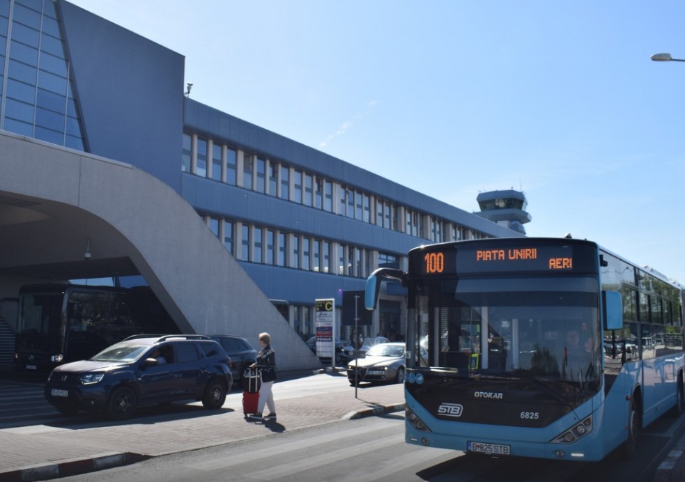 Autobuzele liniilor 100 şi 442 nu vor mai opri în staţia „Aeroport Henri Coandă Sosiri”, din 22 aprilie