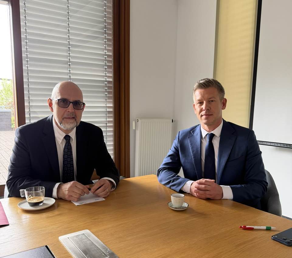 Peter Magyar s-a întâlnit cu Kelemen Hunor. Ce au convenit cei doi și ce promisiune i-a făcut șeful UDMR viitorului premier ungar