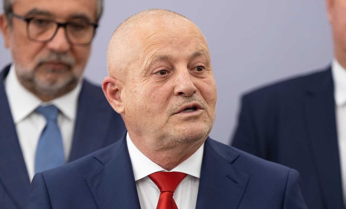 Reacții dure în PSD după ce un deputat social-democrat de Buzău a participat la ședința PNL: „A avut toate funcţiile oferite pe tavă”