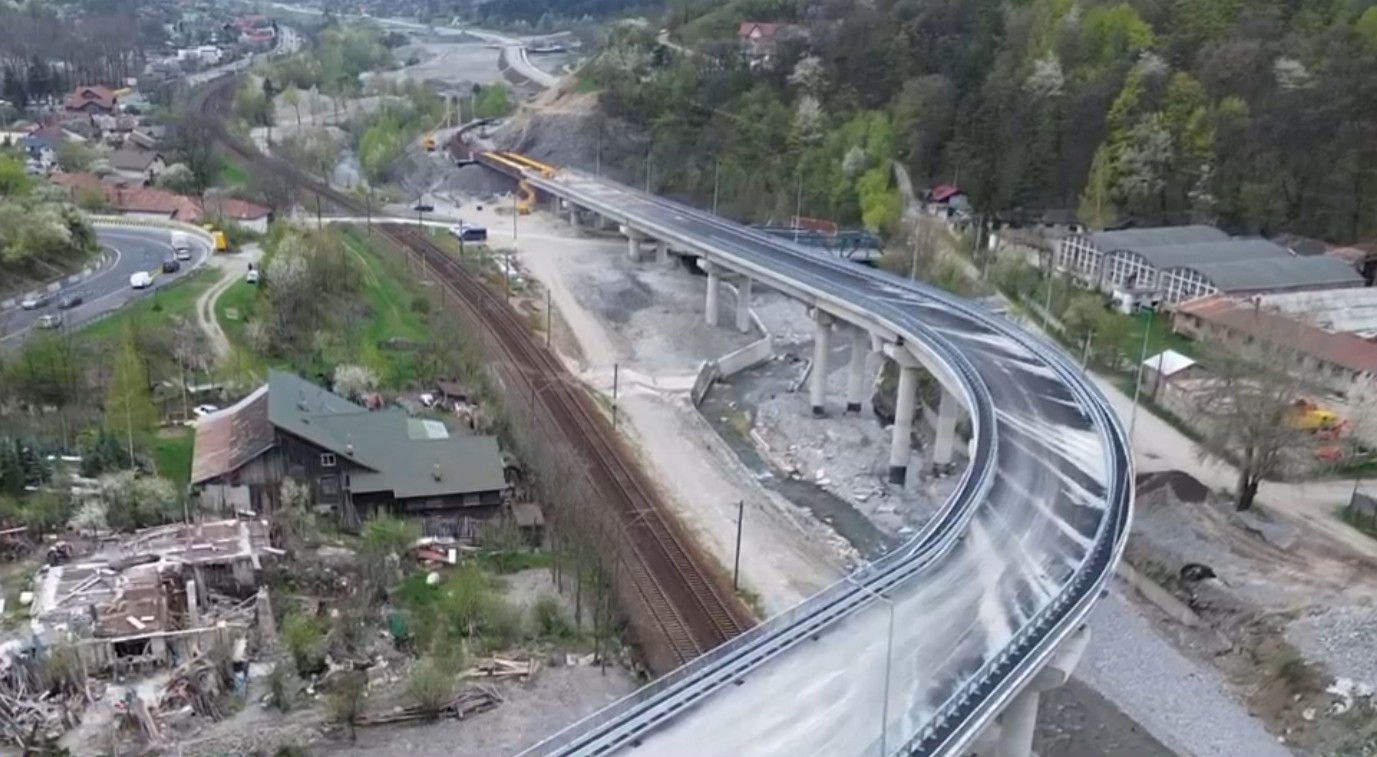 Centura care poate normaliza traficul pe aglomeratul DN1 ar putea fi deschisă vara aceasta. Când va fi gata autostrada Ploiești-Brașov