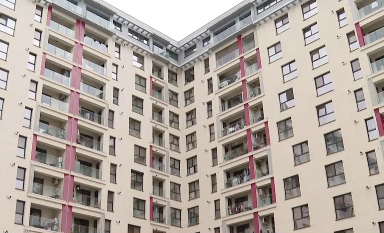 Explozie pe piața chiriilor: Tot mai mulți români amână să cumpere locuințe și aleg soluția temporară. „Oamenii sunt mult mai precauți”