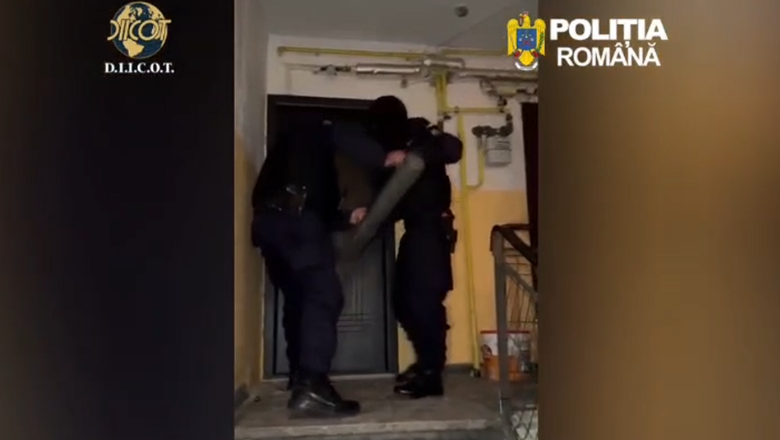 Percheziții de amploare la o rețea de trafic de droguri, în 3 județe. Suspecții vindeau elevilor și ofereau reduceri pentru fidelizare