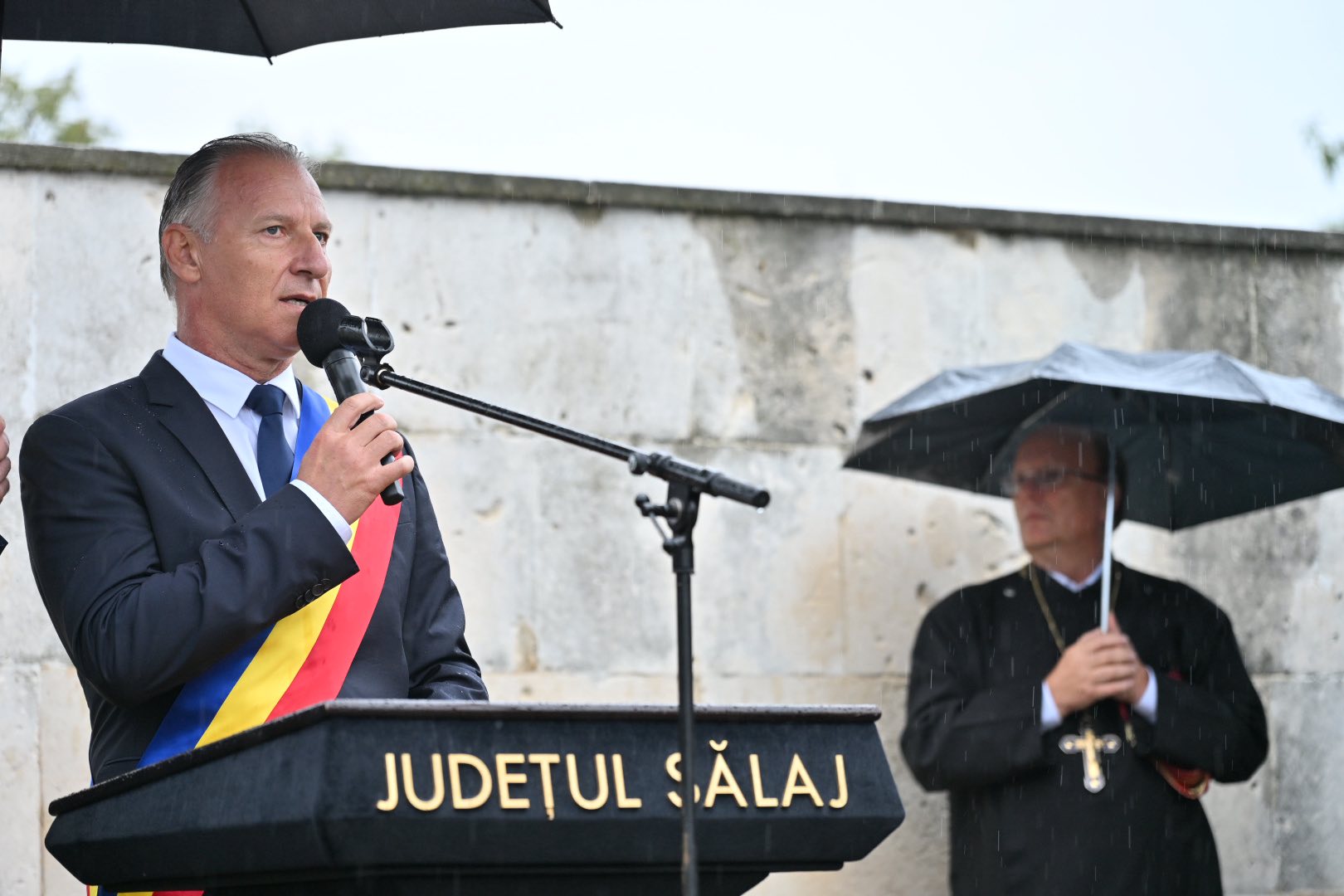 Licitații trucate la CJ Sălaj. Acuzațiile oficiale ale procurorilor DNA față de Dinu Iancu Sălăjanu și ceilalți doi șefi