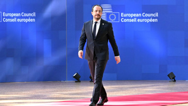 EU leaders gather in Brussels for emergency summit on 'Ukraine and defense'