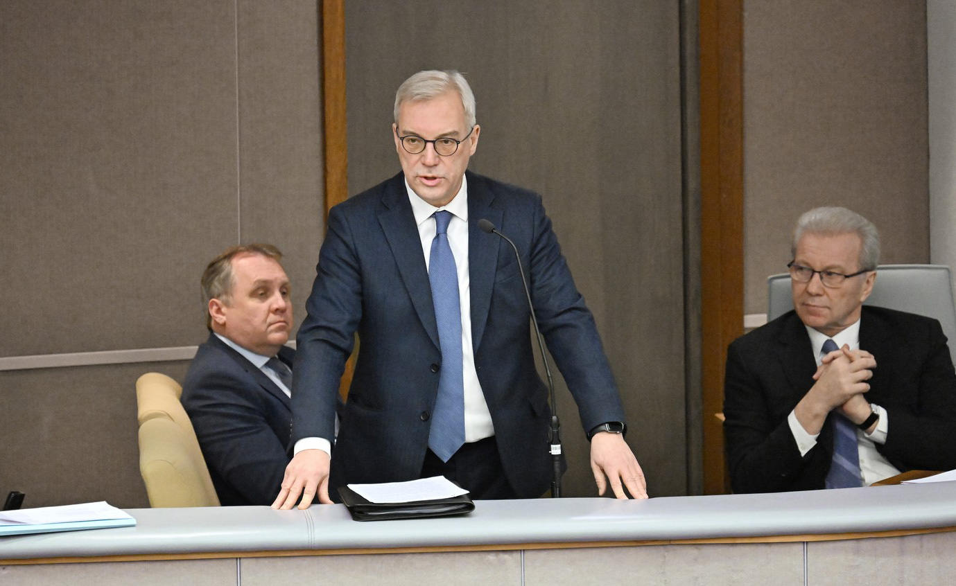 Rusia amenință că statele europene care găzduiesc bombardiere nucleare franceze vor deveni ținte