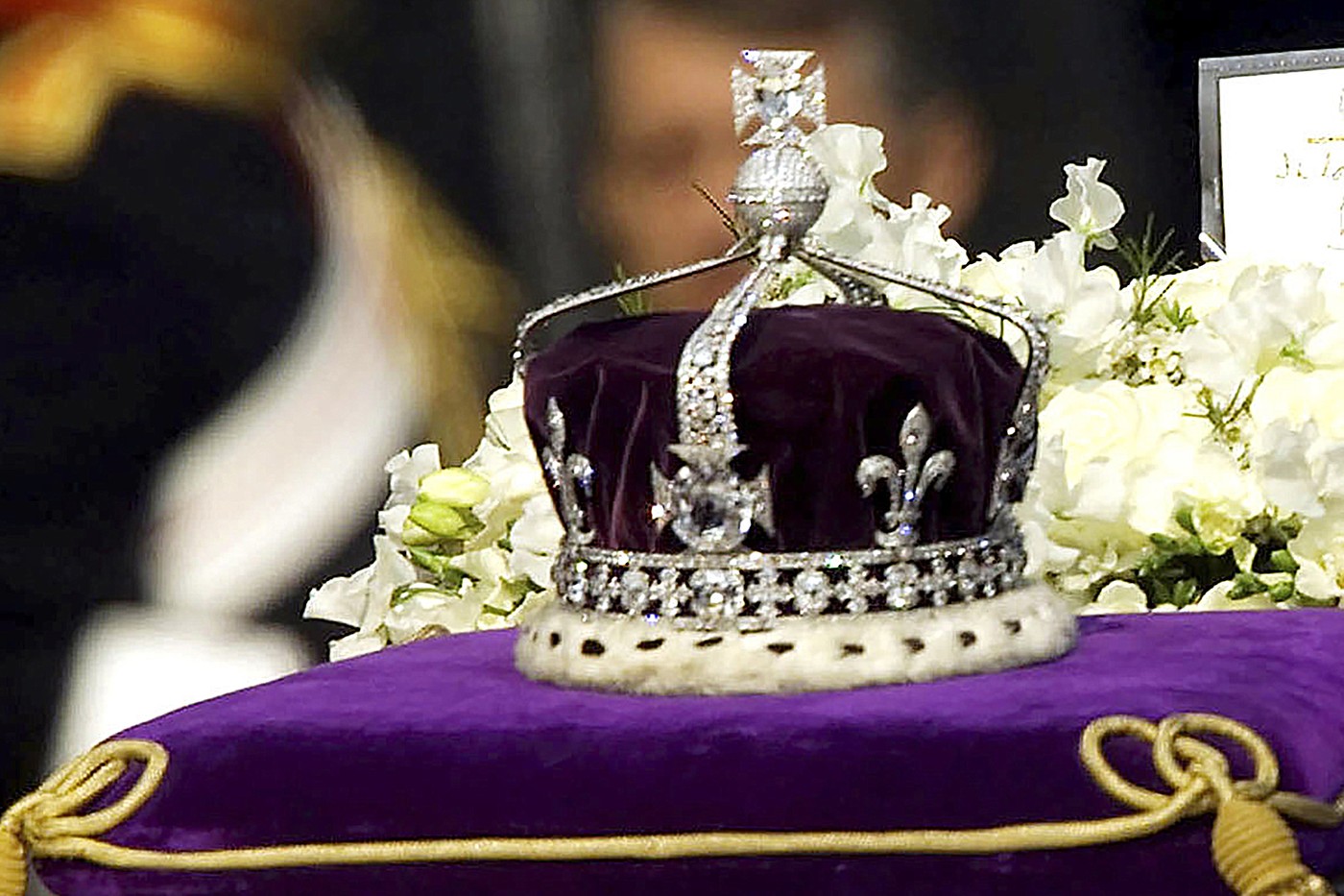 Primarul New York-ului îi cere regelui Charles să returneze Indiei diamantul Koh-i-Noor