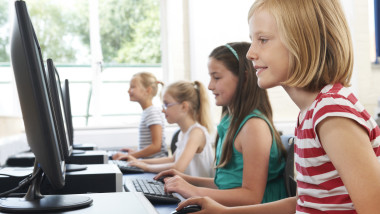 Calculatoare pentru elevi 2026. Foto Getty Images