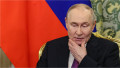 vladimir putin la birou