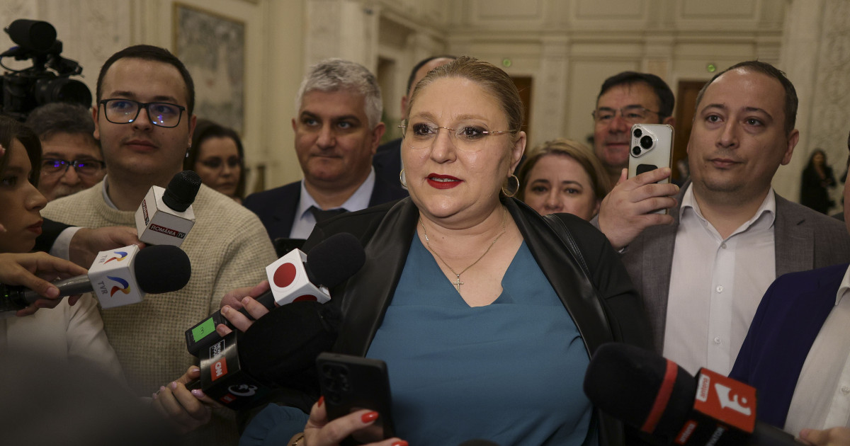Șoșoacă anunță că parlamentarii S.O.S. vor vota pentru căderea Guvernului Bolojan. Votul va fi la vedere