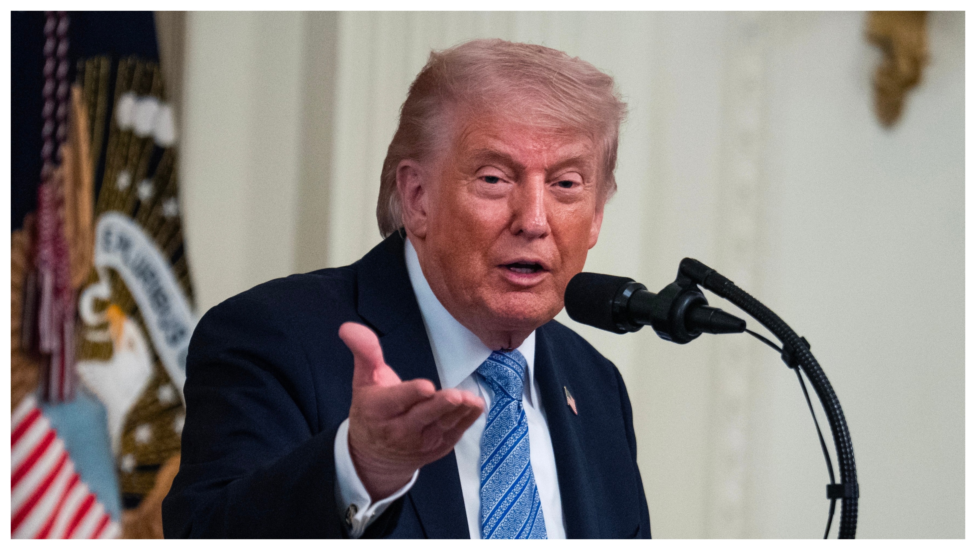 Trump glumește că face mult sport: Fac exerciții cam un minut pe zi, maxim. Dacă am noroc