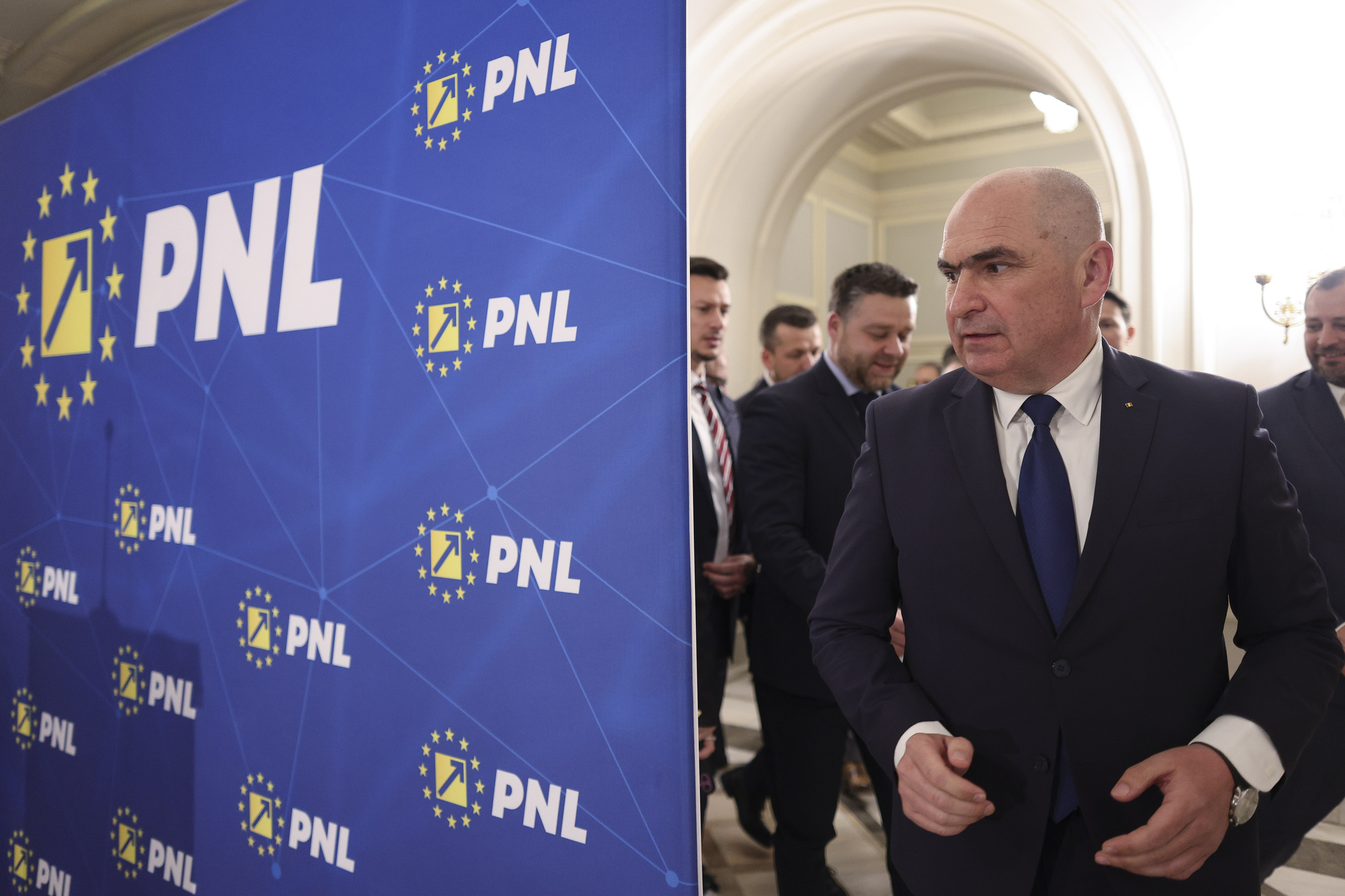 „Deciziile se luaseră în alte birouri.” Ilie Bolojan, mesaj pentru liberali: le-a amintit cum a ajuns PNL să se alieze cu PSD, în 2021