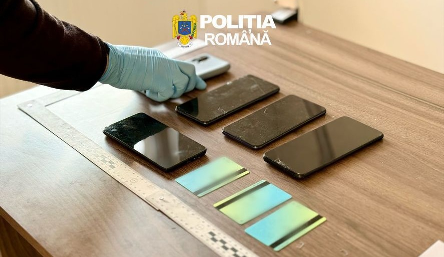 Un influencer a păcălit 100 de oameni cu cazări fictive la mare. Banii intrau în conturi deschise pe numele unor persoane vulnerabile