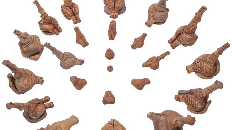 Obiecte de cult din perioada civilizației Cucuteni. Foto Institutul Național al Patrimoniului