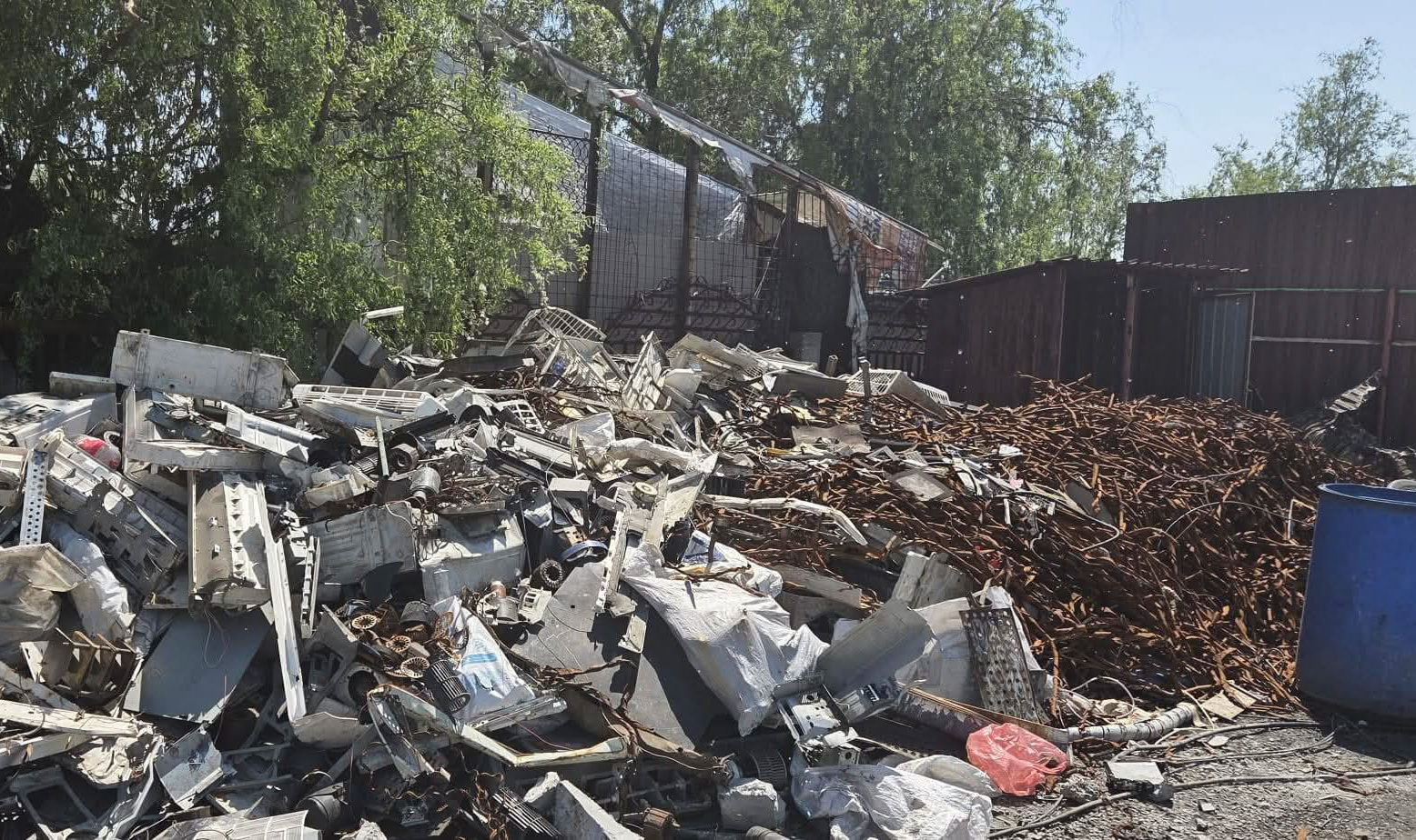 Diana Buzoianu: 33 de tone de deşeuri confiscate la Sinteşti – Jilava. Sancţiuni record pentru arderi ilegale