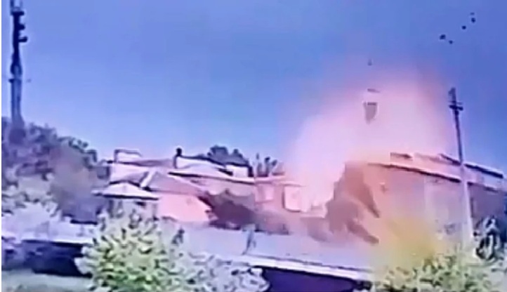 Dronele ucrainene au atacat Cecenia. Explozii în Groznîi, unde a fost atacată o bază militară. Sediu FSB, și el lovit