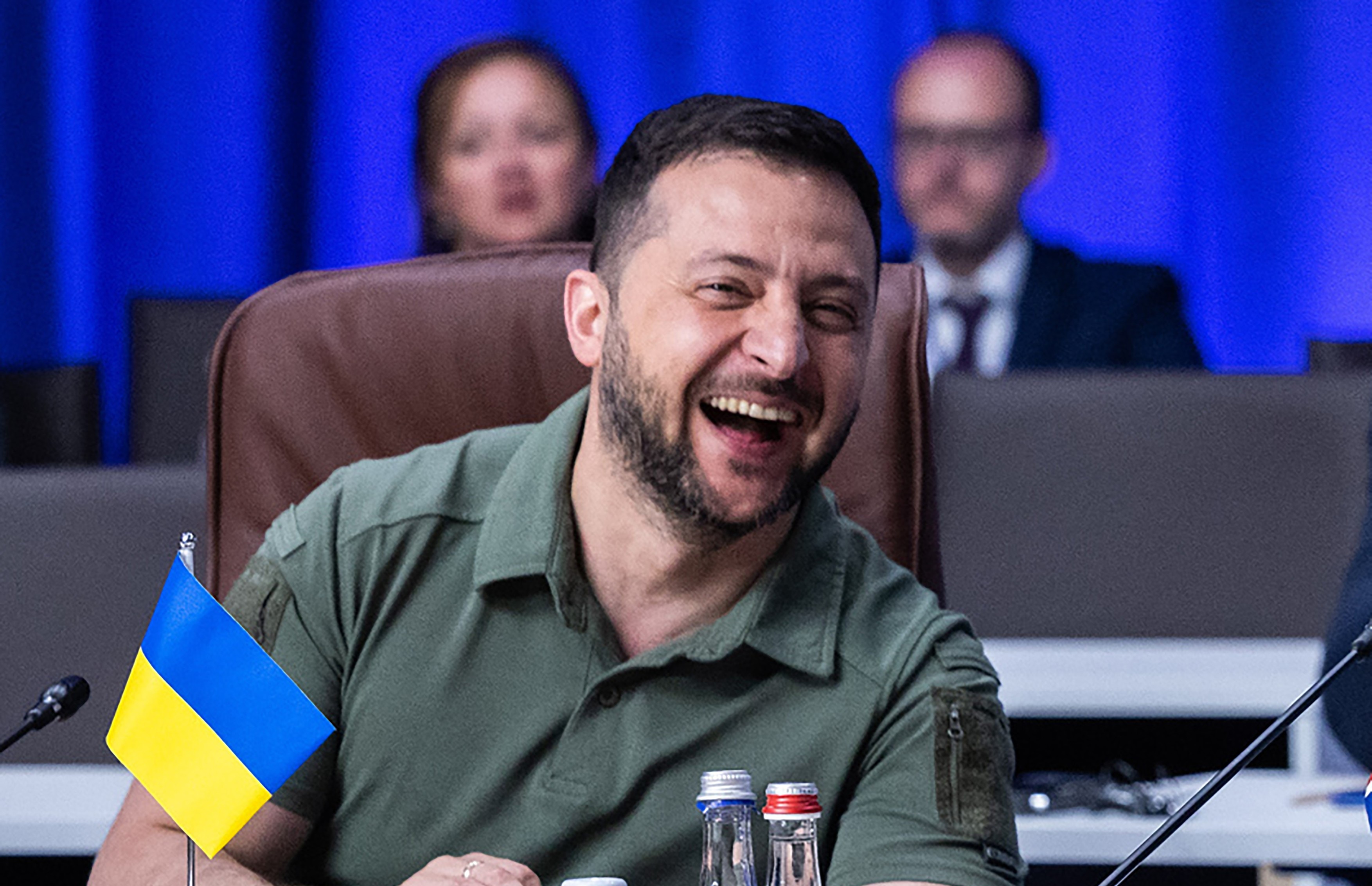 Umilința supremă: Zelenski a dat decret prin care „autorizează” parada lui Putin și a pus coordonatele GPS ale Pieței Roșii din Moscova