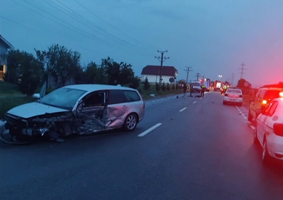 Accident pe DN 66, în Gorj: un șofer a murit, altul este grav rănit, după ce un TIR și un autoturism s-au ciocnit