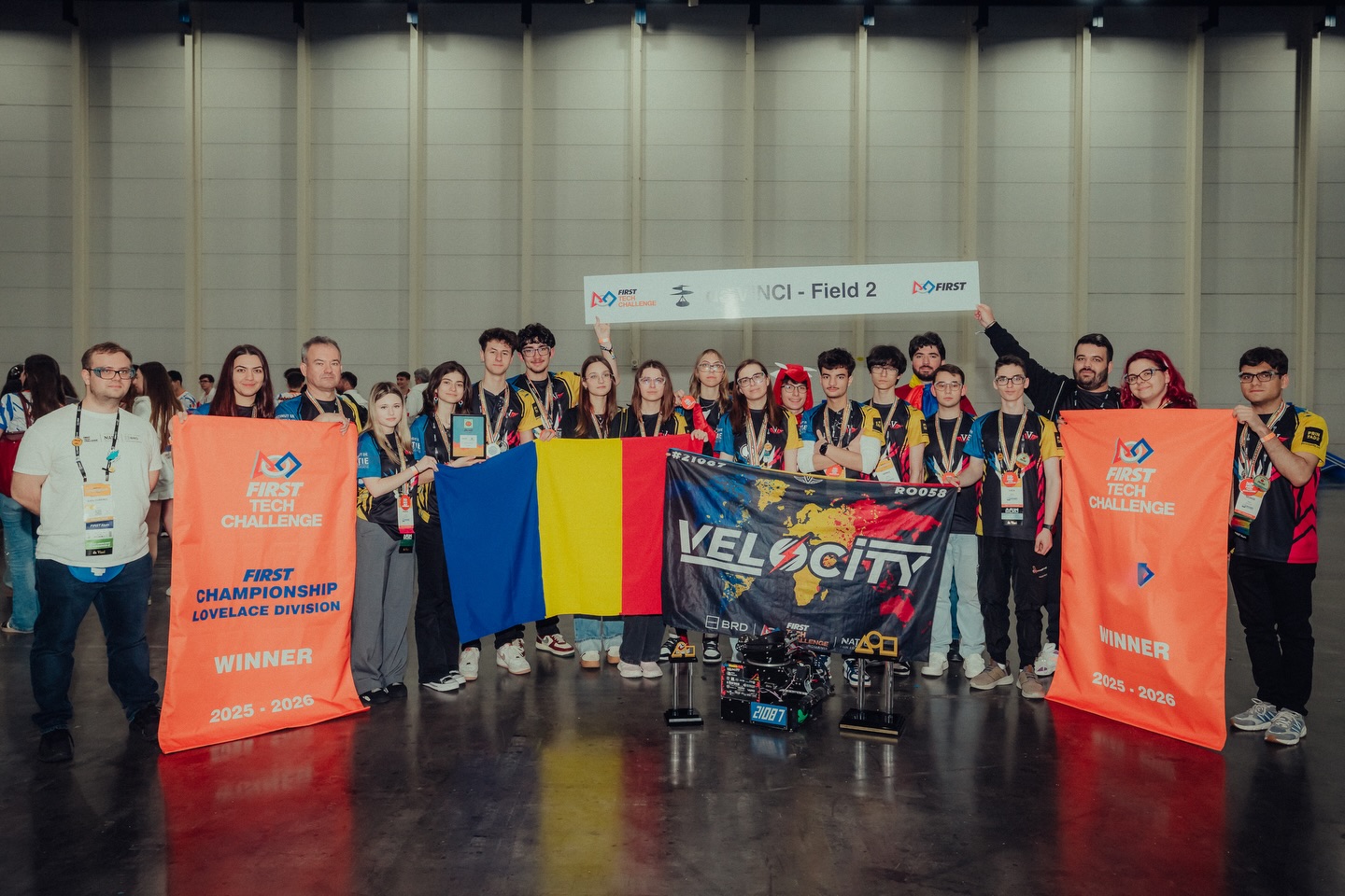 Tinerii români au scris istorie la Campionatul Mondial de robotică din SUA. Nicușor Dan: „România e mândră de voi”