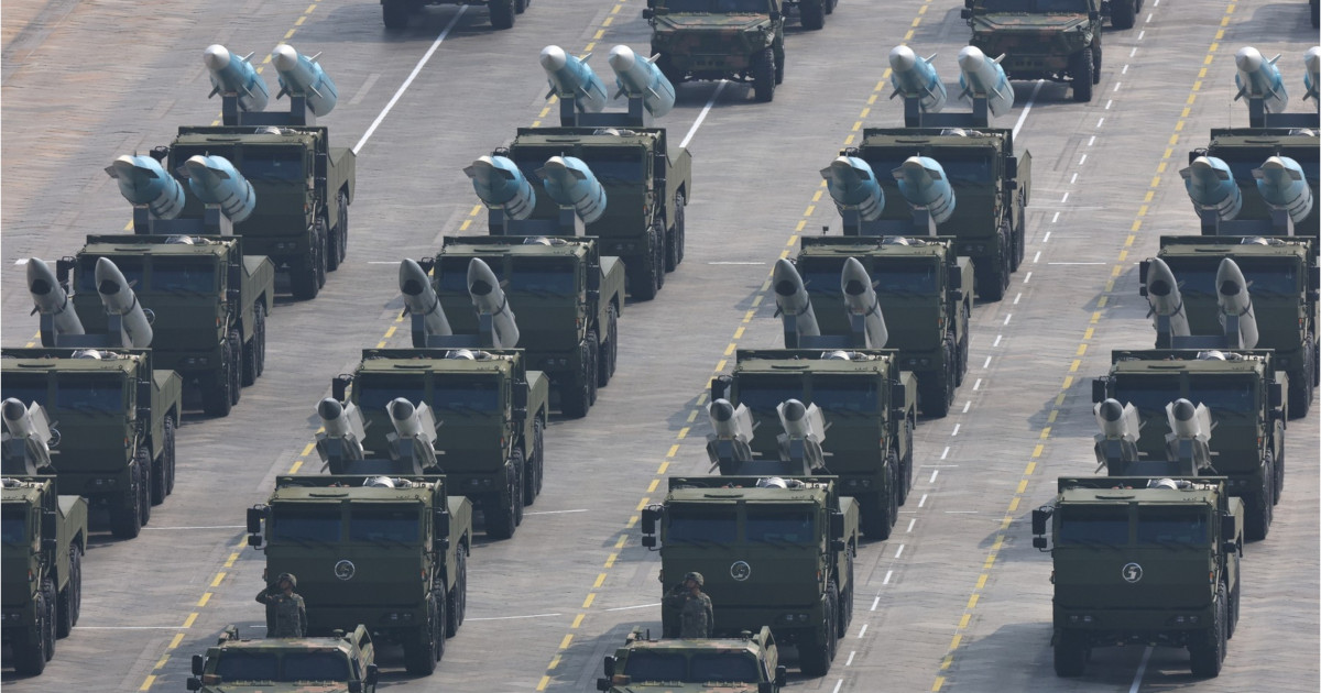 Amenințarea nucleară a Chinei și „catastrofa” ce planează asupra relației cu SUA. Cum va arăta cursa înarmării într-o lume tripolară