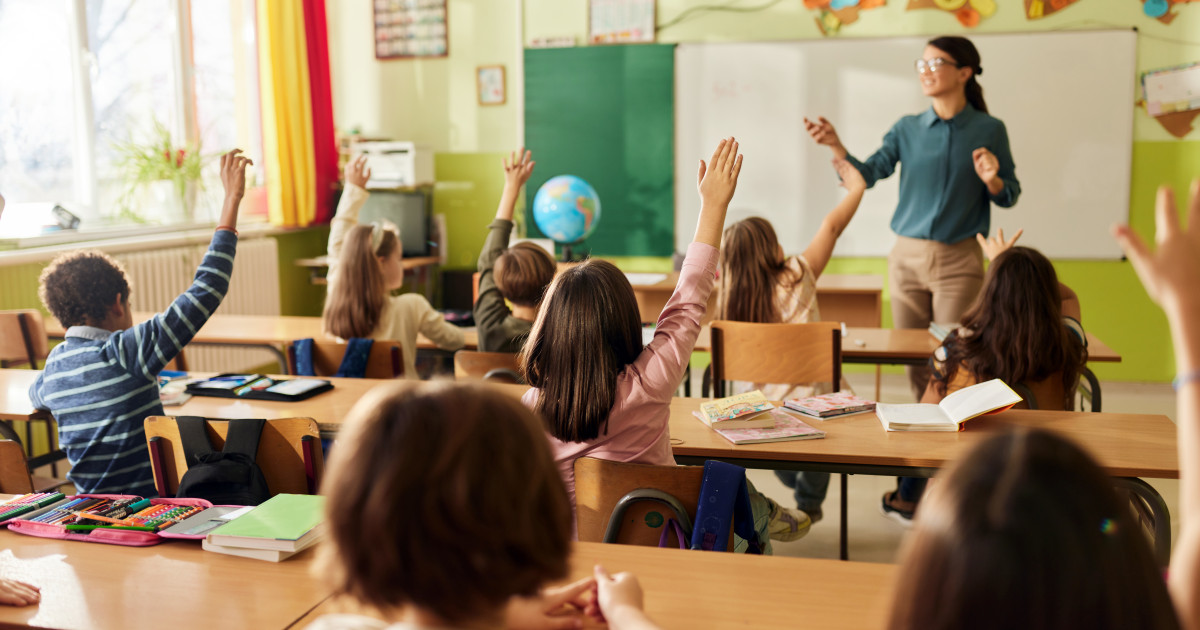 Zi liberă pe 5 iunie pentru elevi și profesori. De ce nu se fac cursuri în școlile din România