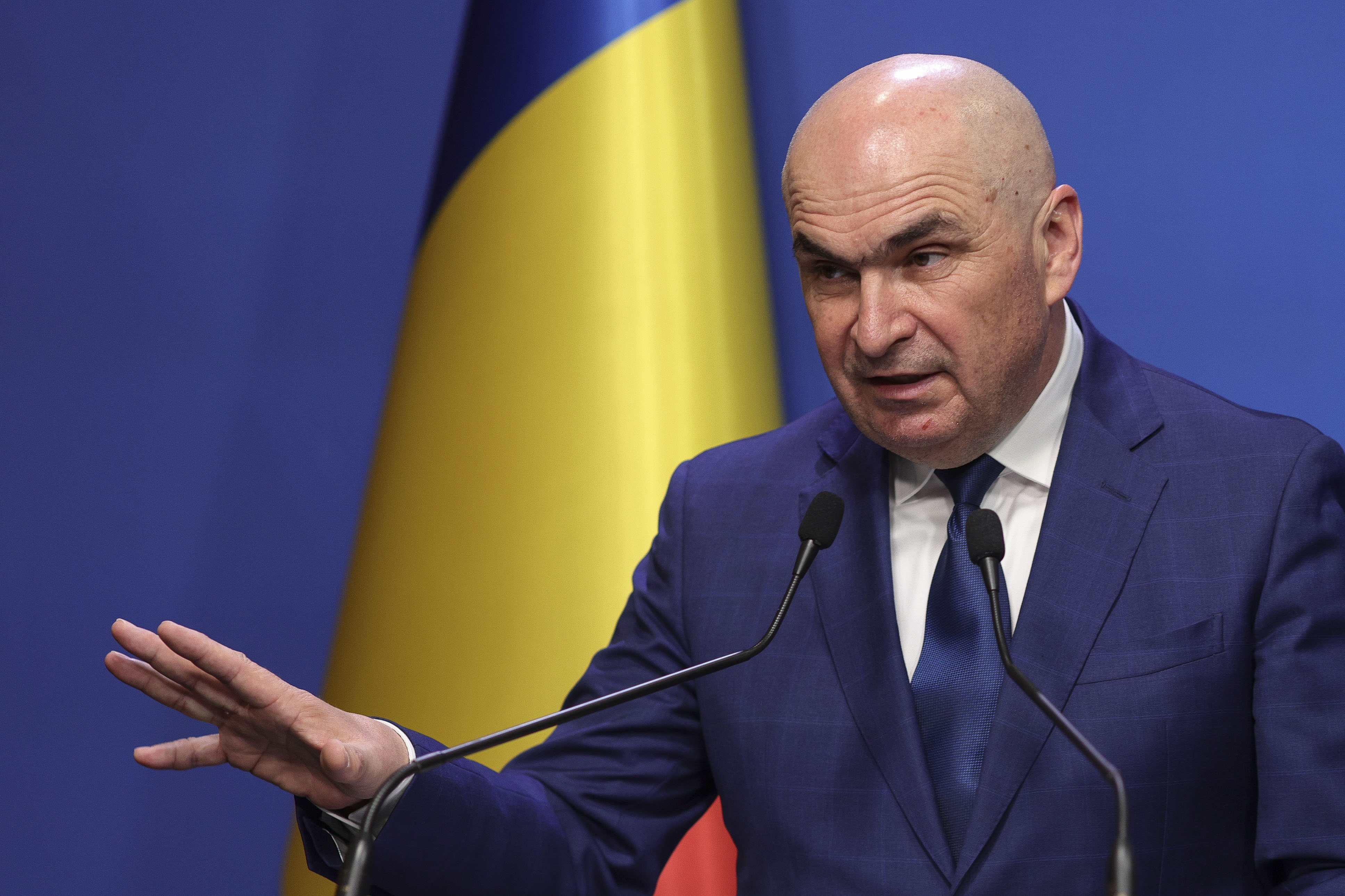 Bolojan îi ia apărarea Oanei Gheorghiu: „Nu consider că a făcut ceva ilegal și imoral”
