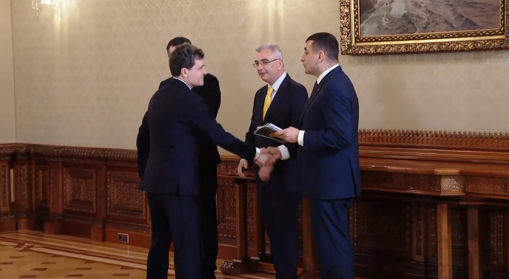 Consultări la Cotroceni. AUR discută acum cu Nicușor Dan despre viitorul guvern. Surse: Delia Velculescu, posibil premier tehnocrat